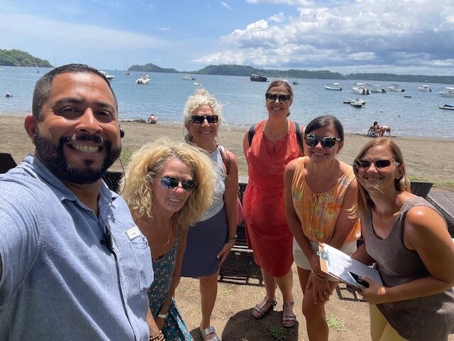 Unveiling the Magic: What Does a Travel Agent REALLY Do?